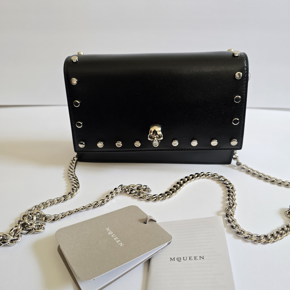 Alexander McQueen Skull Leather Crossbody Black - Picture 1 of 14